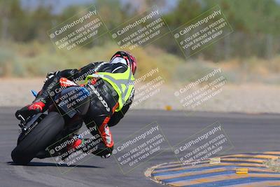 media/Sep-25-2023-Moto Forza (Mon) [[81ffa65e0a]]/B-C Group/Session 4 (Turn 2 Backside)/
